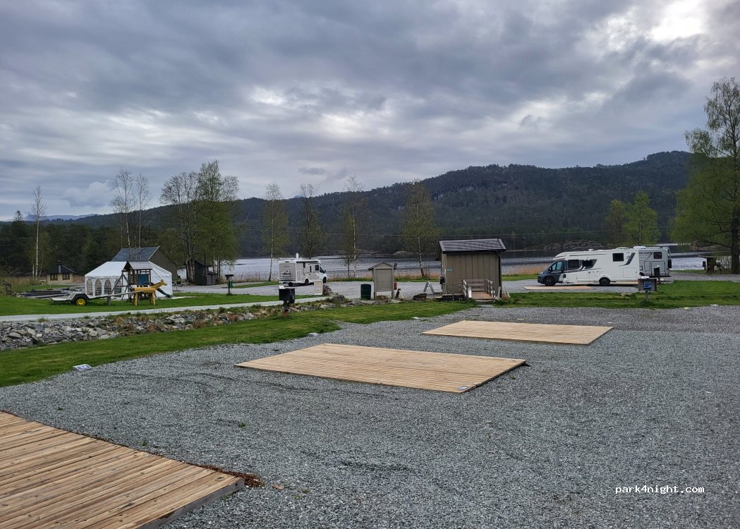 Røyrane bobilparkering — foto 3