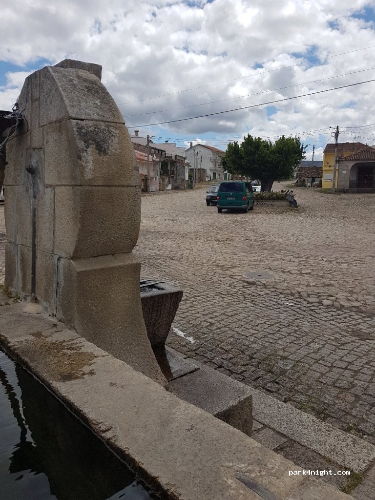 (5160) - 59 Largo da Lameira — foto 2
