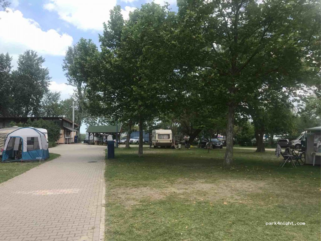 Sellő Kemping — foto 2