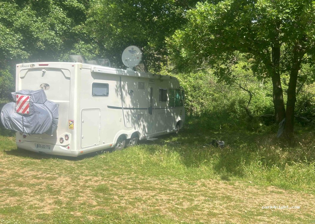 (83610) Collobrières - D14 — foto 3