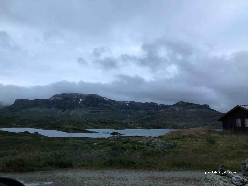 (3895)  - Unnamed Road — foto