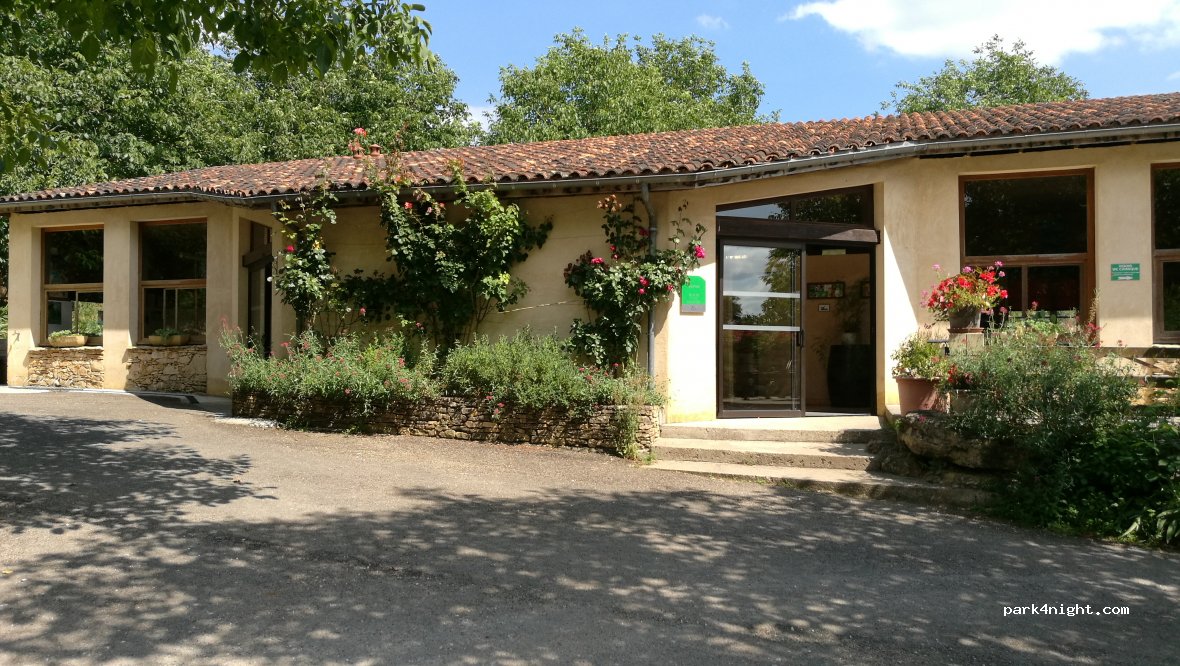 Camping Les Pierres Chaudes — foto 2