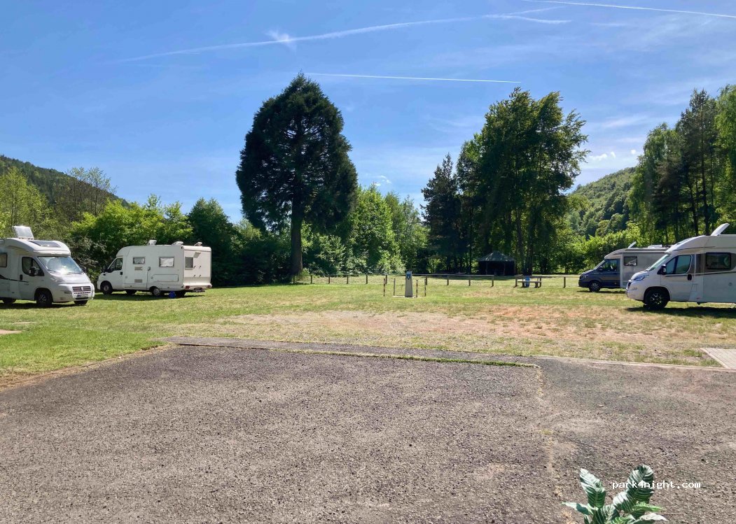 Wohnmobilstellplatz Flörsbachtal — foto 2