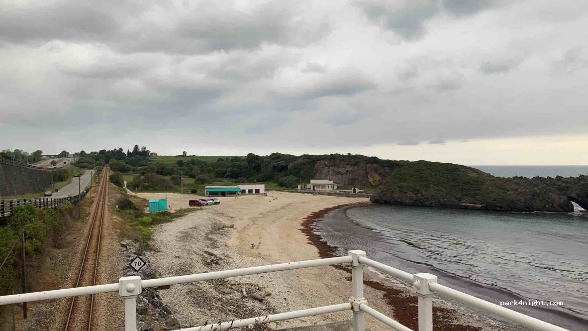 (33594) Naves de Llanes - Playa de San Antolín — foto