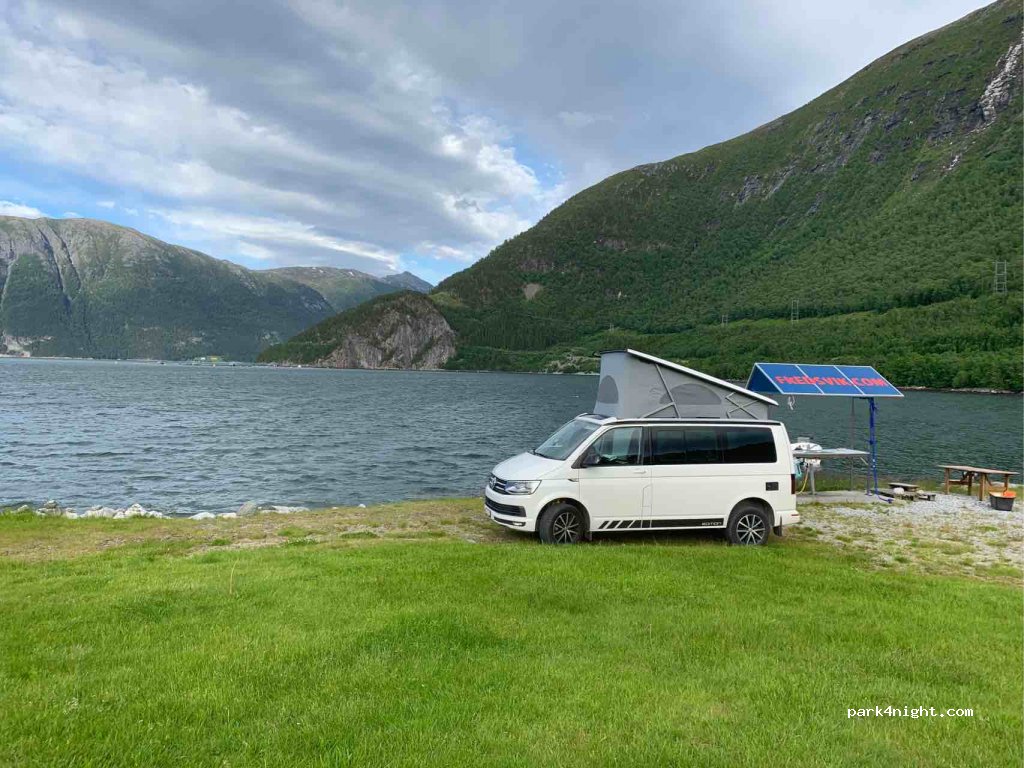 (6460) Eidsvåg i Romsdal - — foto 2