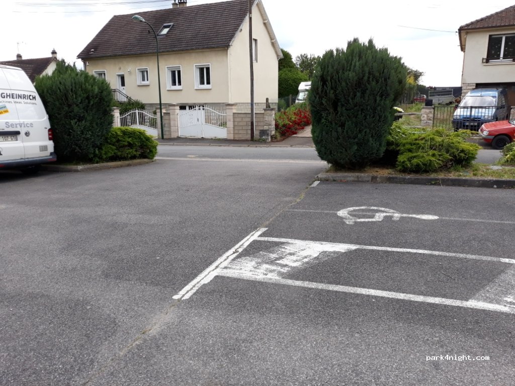 (60126) Longueil-Sainte-Marie - 12 rue des Lilas — foto