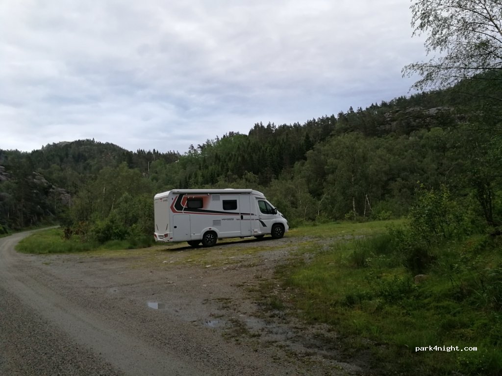 (4460)  - Unnamed Road — foto
