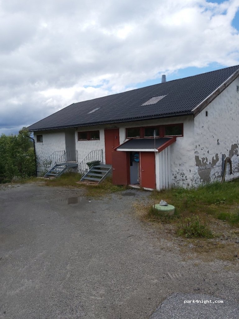 (3660) Rjukan - unnamed road — foto