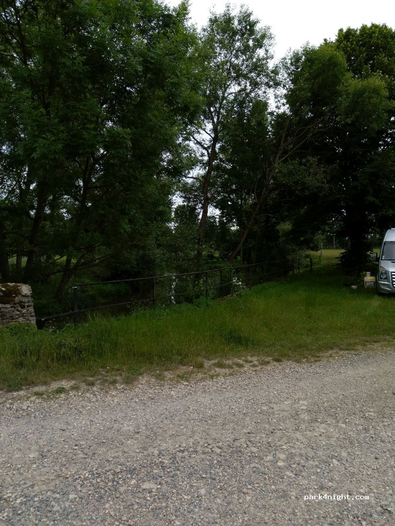 (54118) Moyen - 8 Rue Gén Leclerc — foto