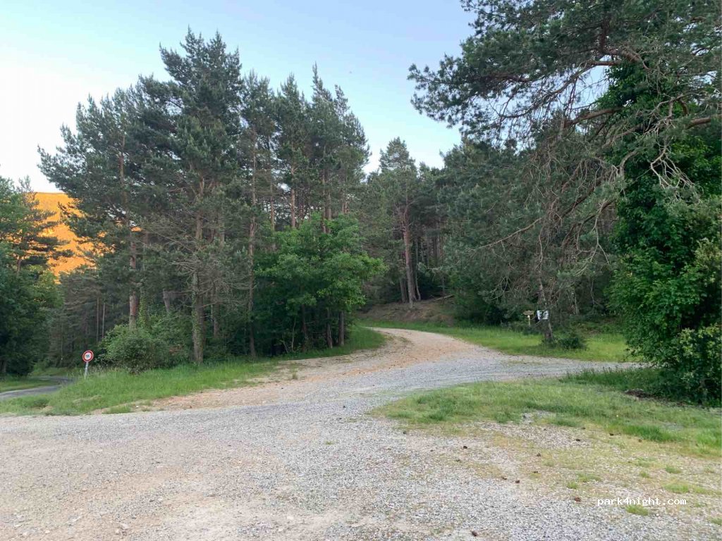 (11140) Puilaurens - Unnamed Road — foto