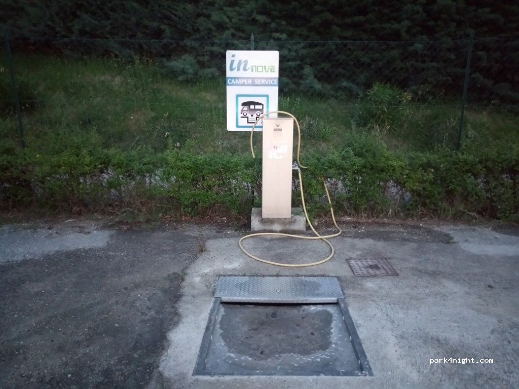 Area Sosta Camper Montedinove — foto 2