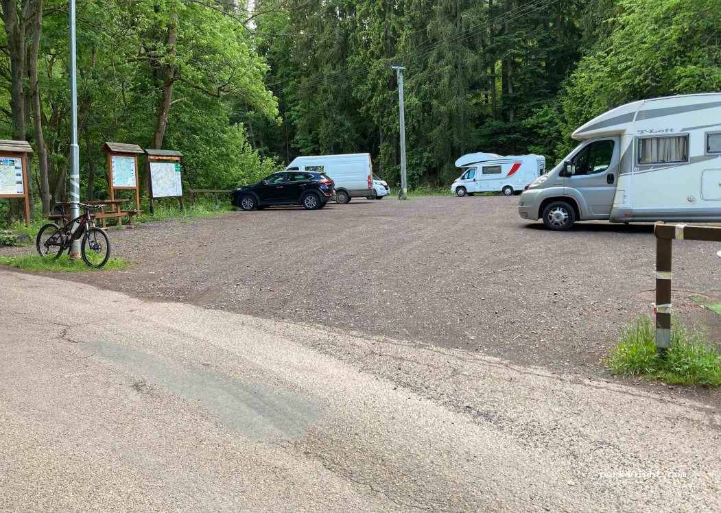 (338 45) Strašice - Unnamed road — foto 4