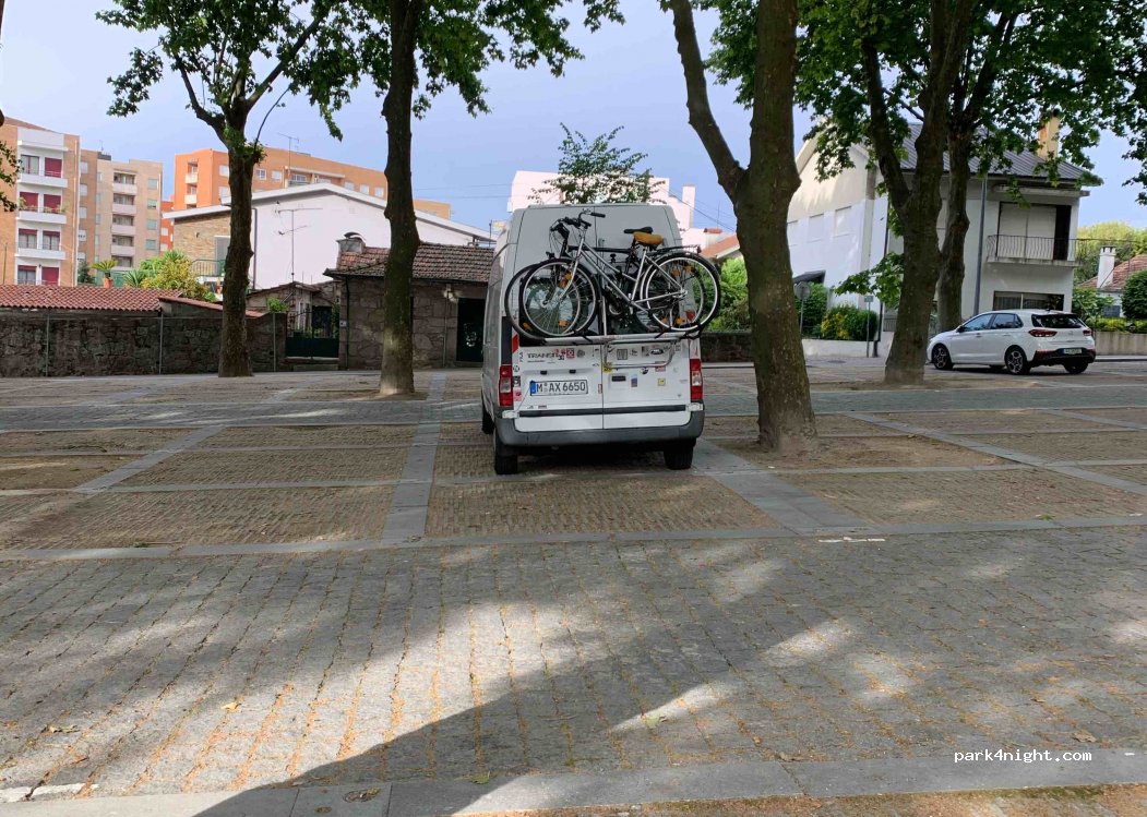 (4580-127) Paredes - 23 Rua Dona Rosalina Guimarães — foto