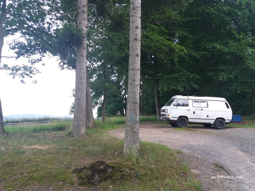 () Seeheim-Jugenheim - Hutzelstraße — foto
