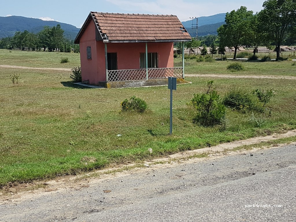 (67800)  - Unnamed Road — foto 2