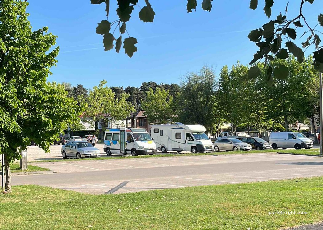 (8600) Siófok - 87 Szent László utca — foto 2