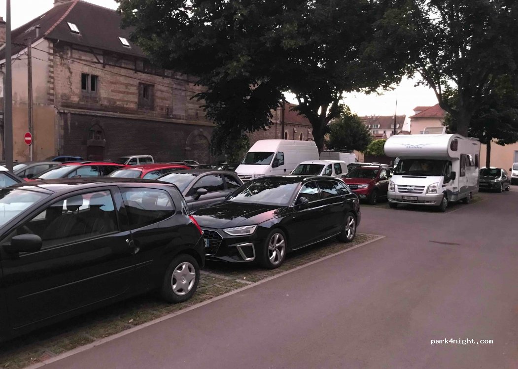 (10000) Troyes - 2 Rue Brissonnet — foto 3