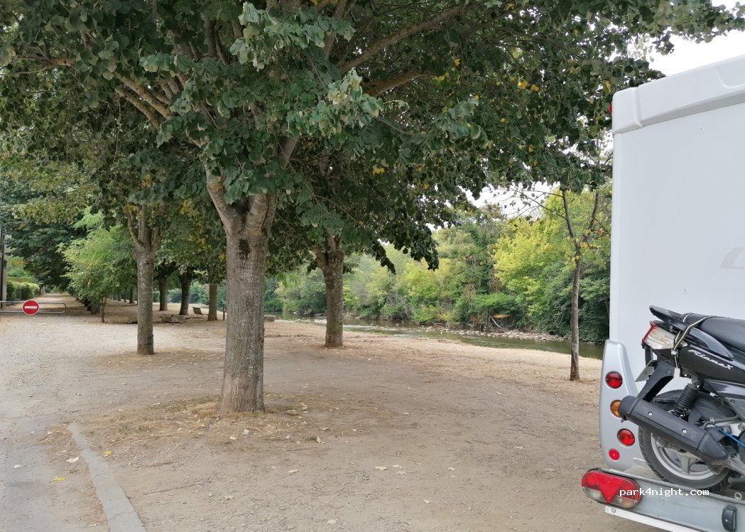 (11190) Couiza - Rue d'Aude — foto 2