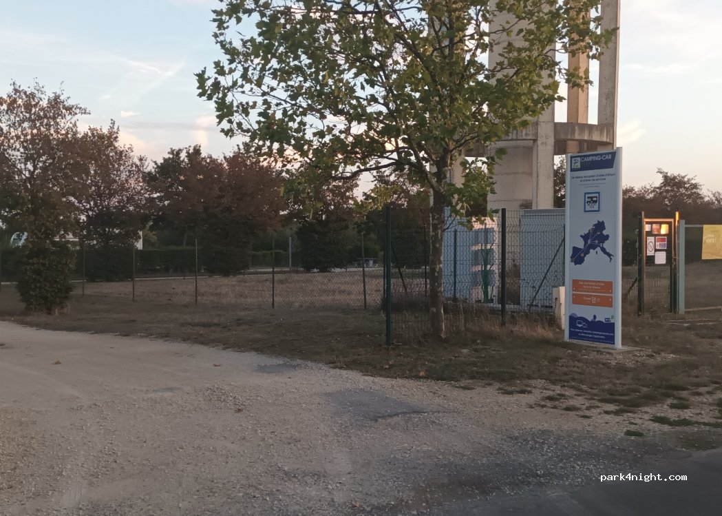 (86700) Saint-Sauvant - 19 D29 — foto 3