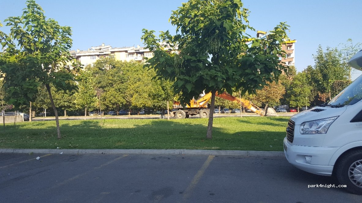 (1000) Skopje - ASNOM Boulevard — foto