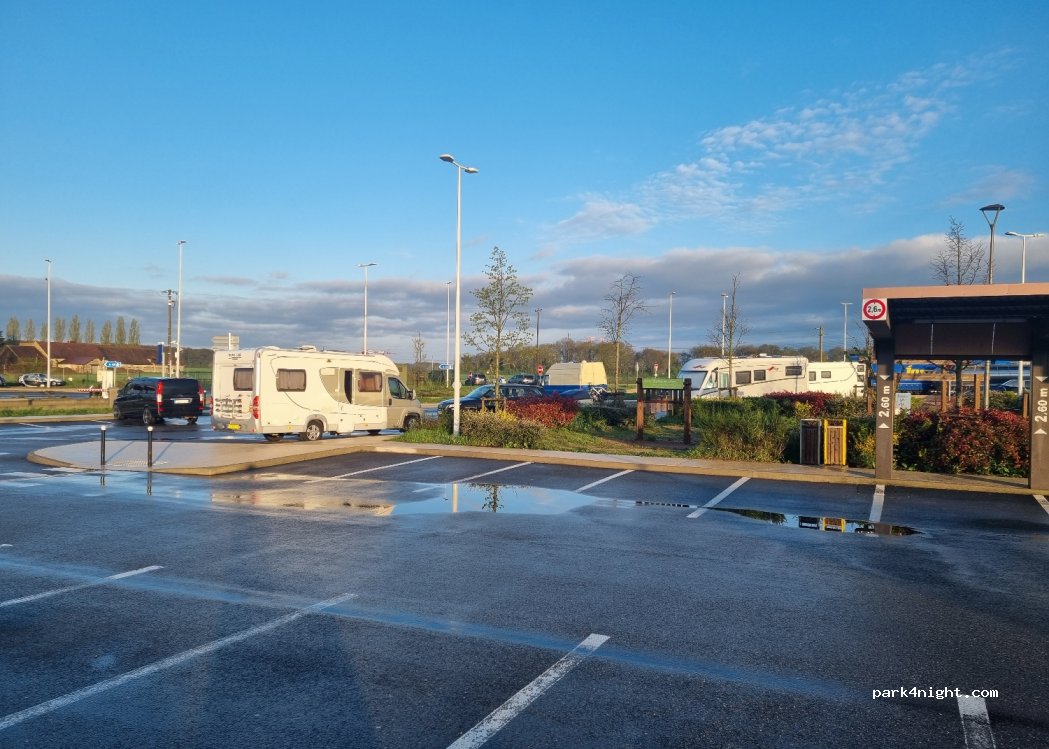 (91640) Janvry - Unnamed Road — foto 2