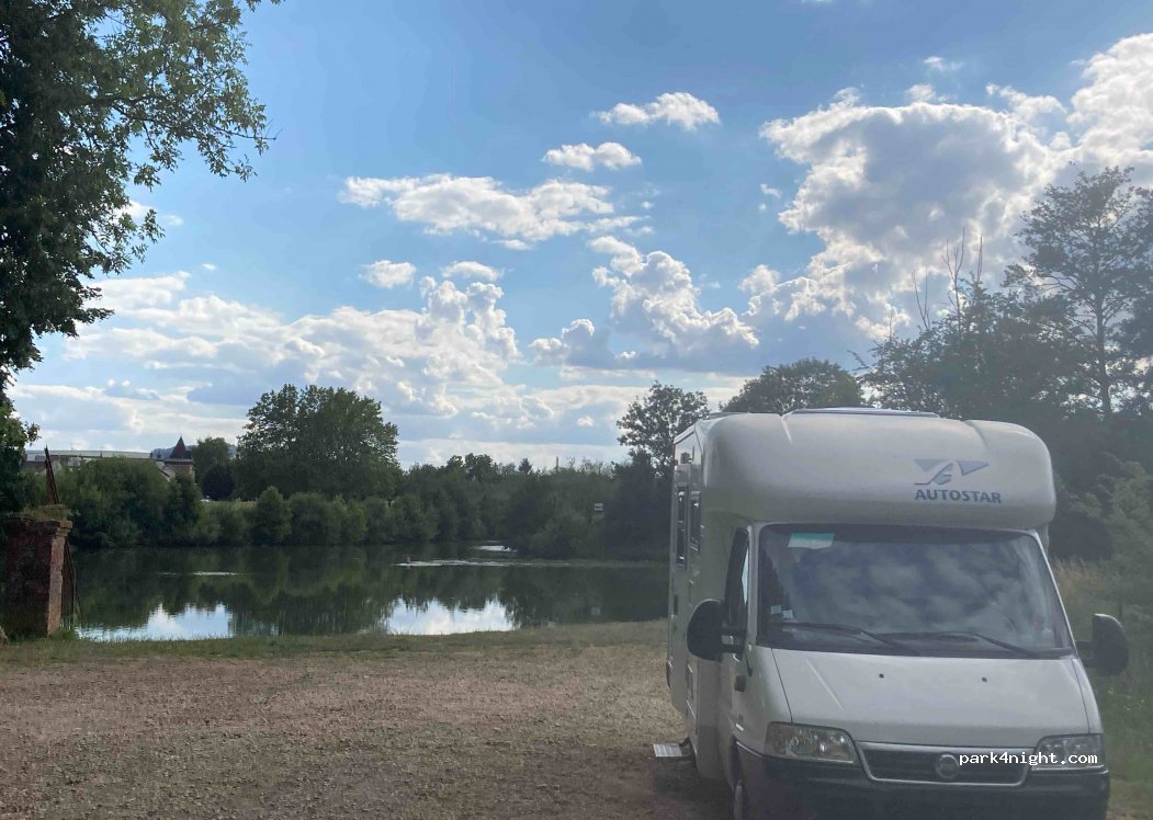 (08200) Floing - Chemin de Glaire À Floing — foto