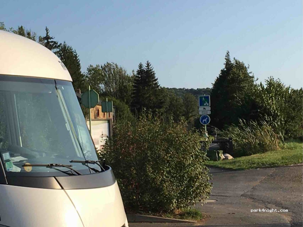 (08450) Remilly-Aillicourt - Chemin de l'Ilette — foto
