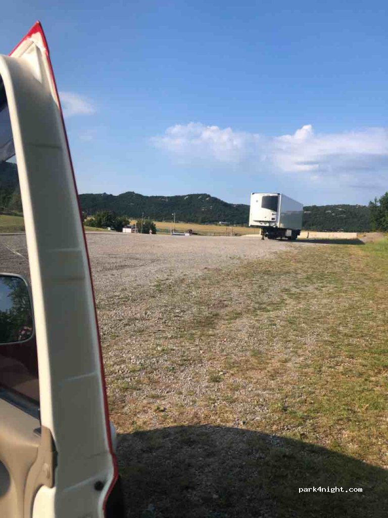 (51219) Soboli - Unnamed Road — foto 4