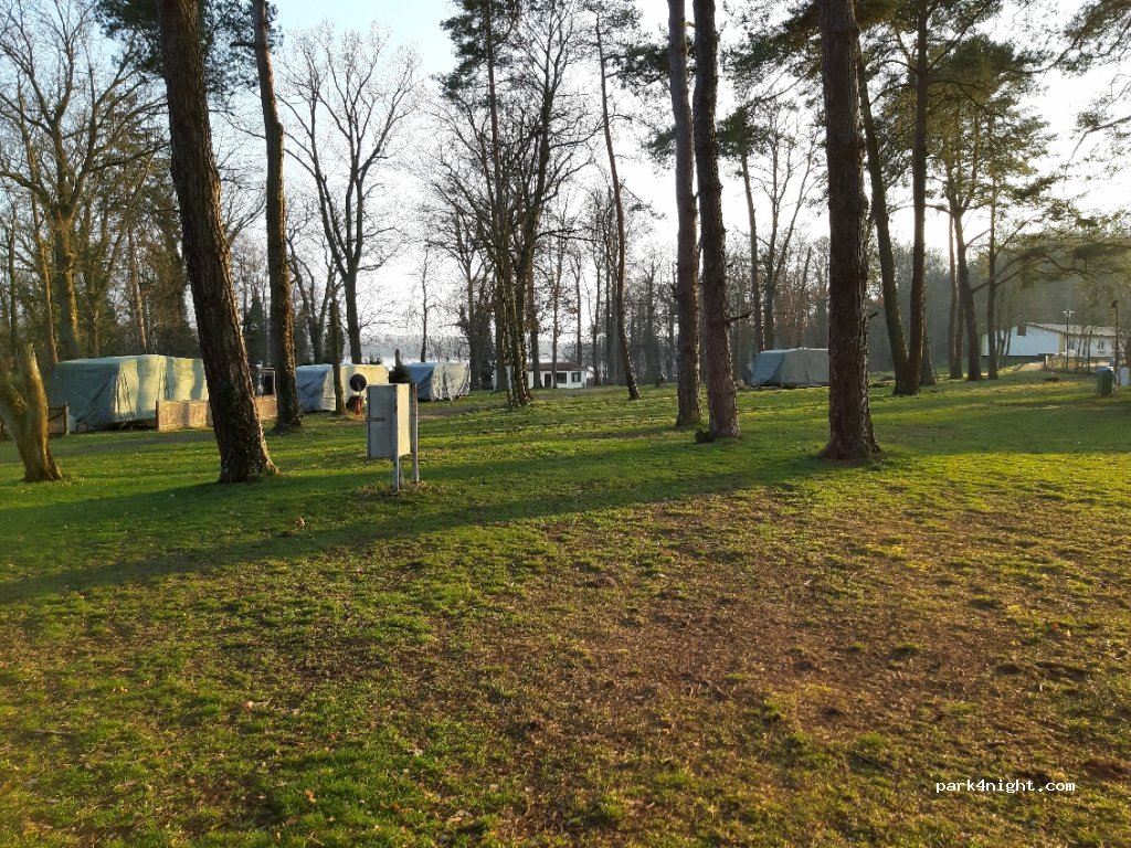 Camping at Lake Dobbertiner — foto 2