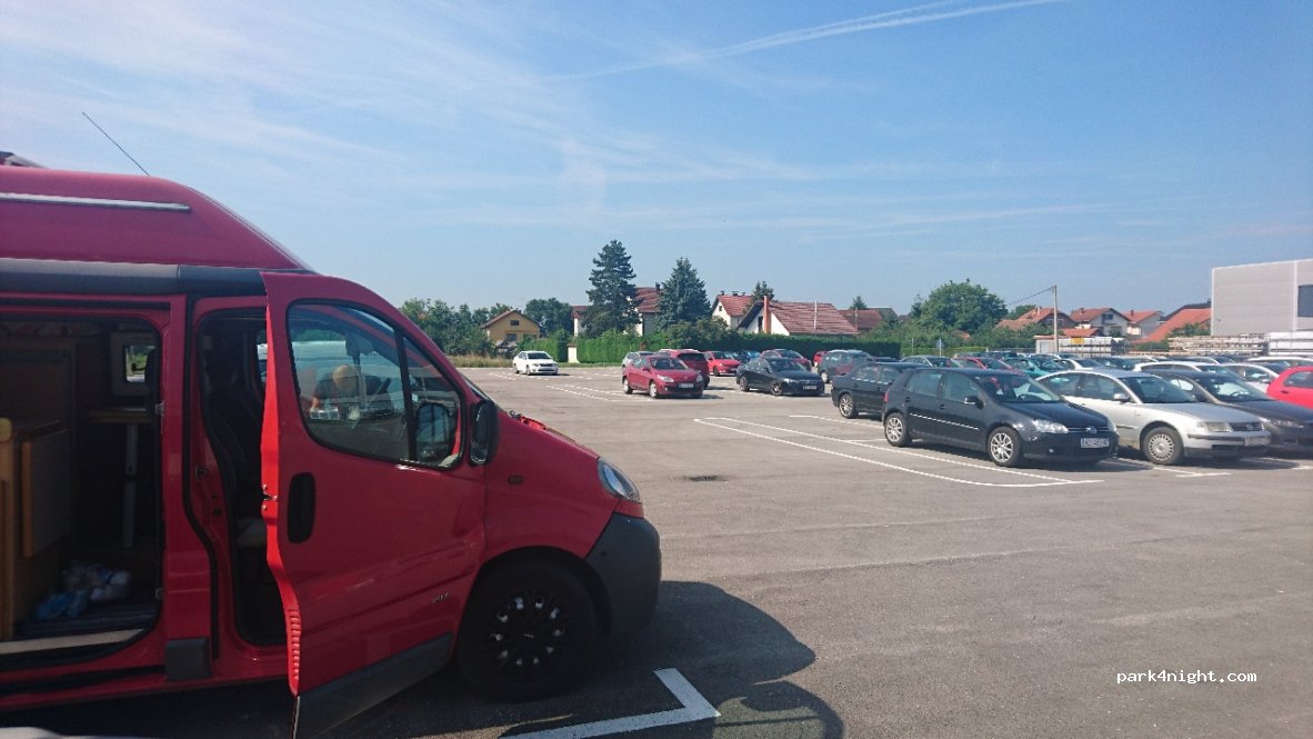 (42000) Varaždin - 24 Kučanska ulica — foto