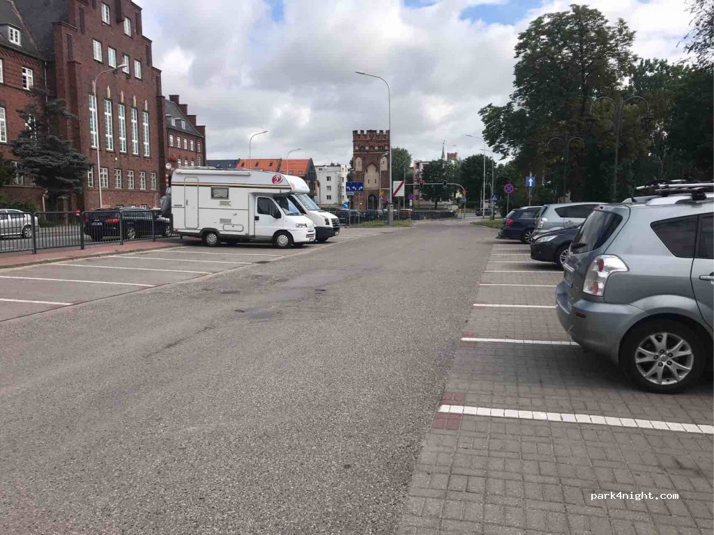 (82-200) Malbork - 67 Plac Słowiański — foto 3