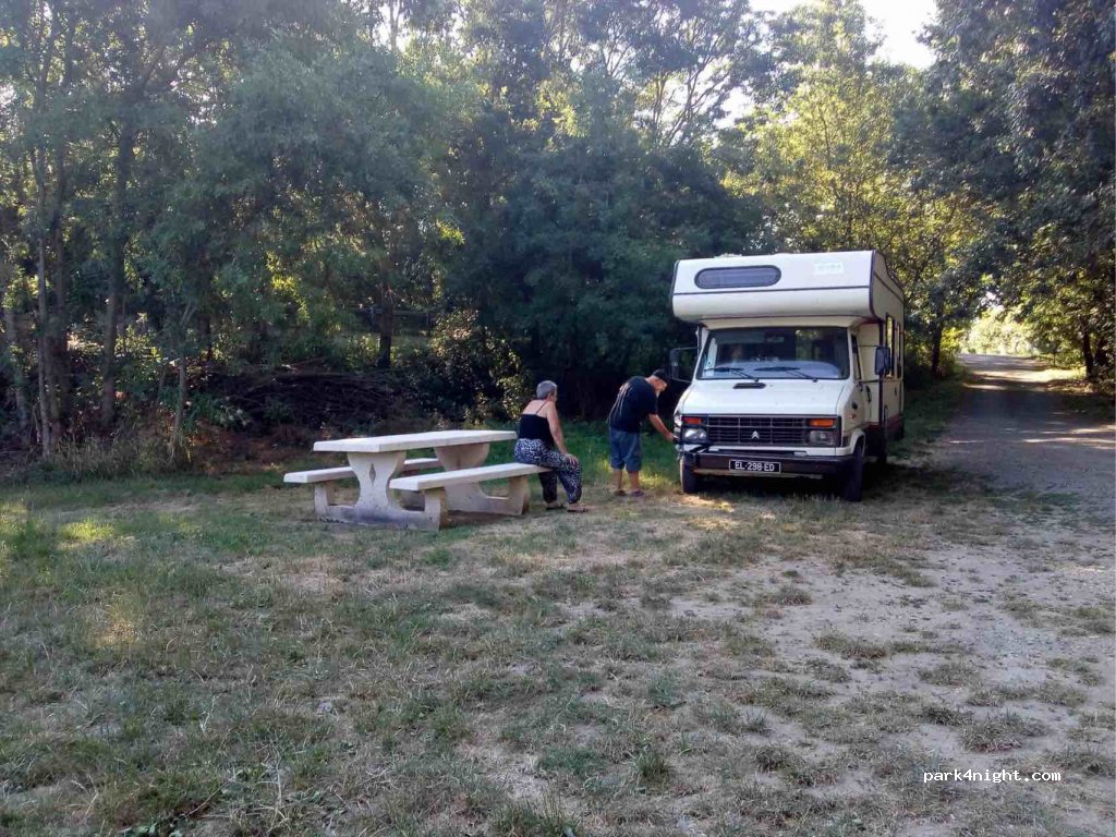 (49260) Saint-Just-sur-Dive - 4 Voie Communale Gastines — foto
