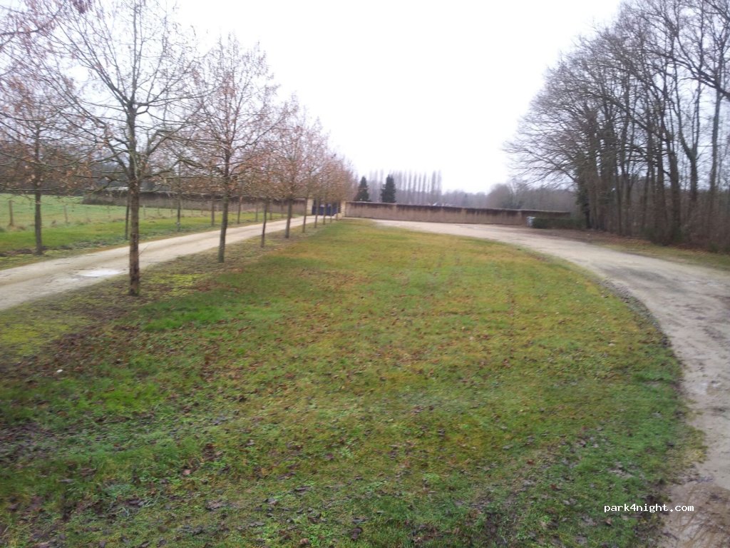 (37340) Cléré-les-Pins - D34 — foto