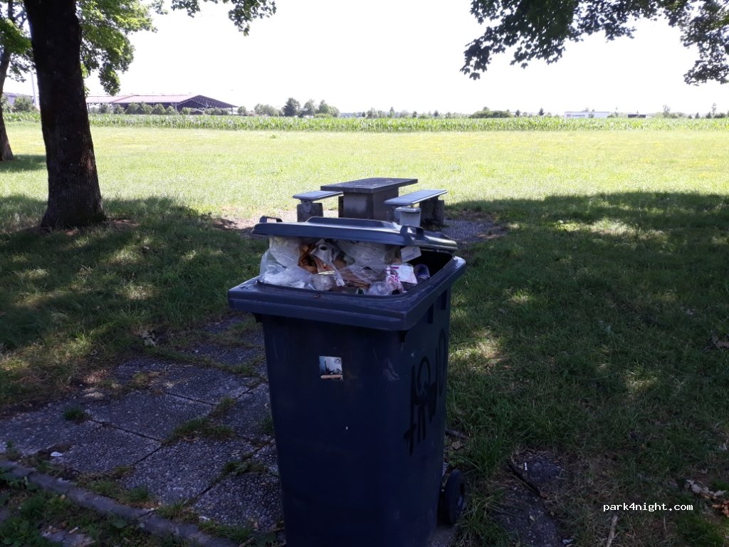 (82024) Taufkirchen - E54 — foto