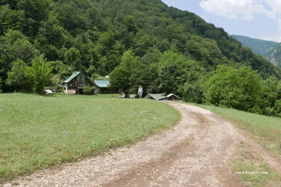 Camp Grab — foto
