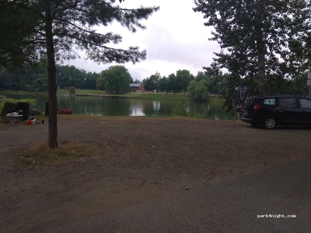 (696 18) Lužice - — foto