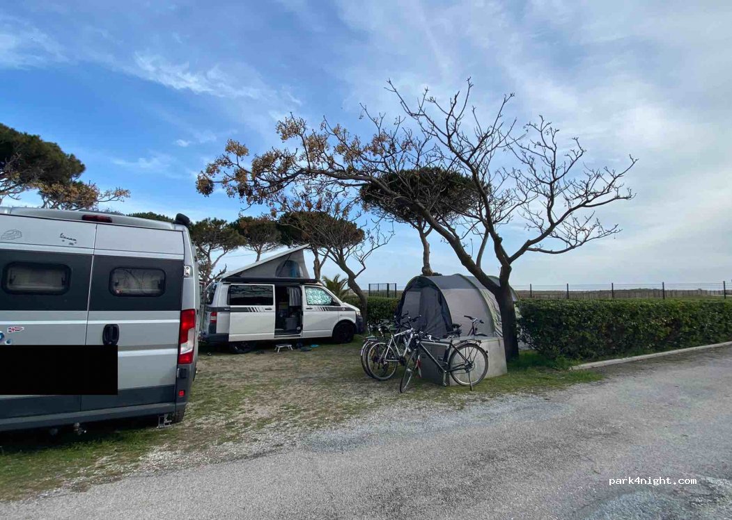 Camping le Roussillonnais*** — foto 2