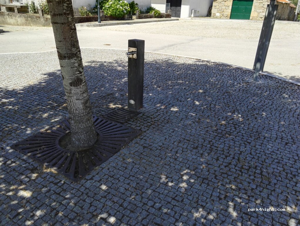 () Moimenta - Lgo do Toural — foto 2