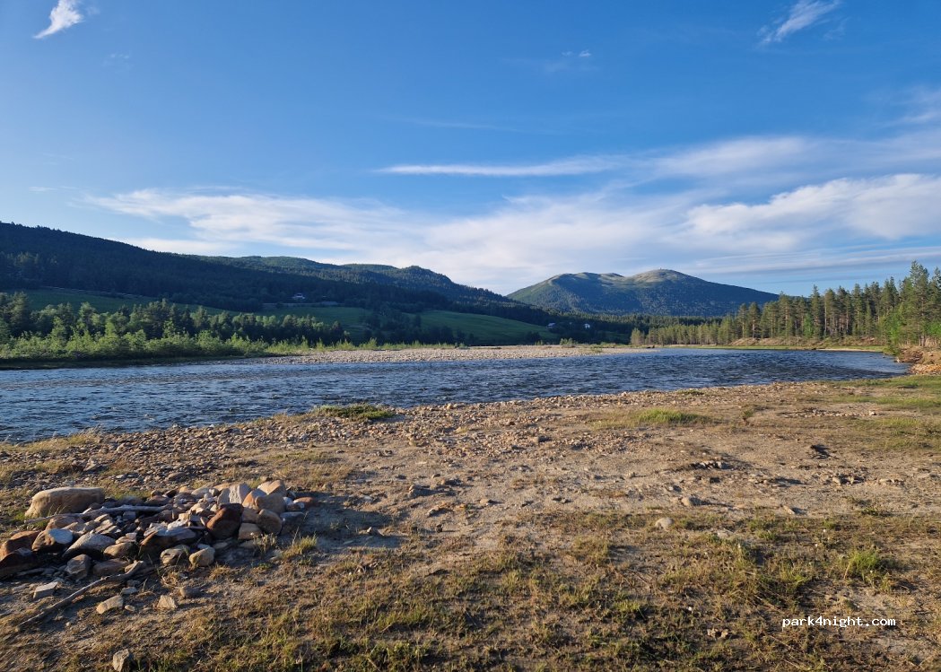 (2582) Grimsbu - Unnamed Road — foto 3