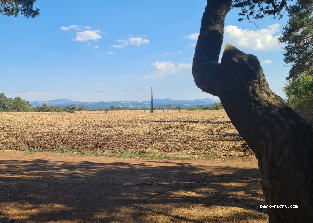 (43000) Polignac - Unnamed Road — foto 2