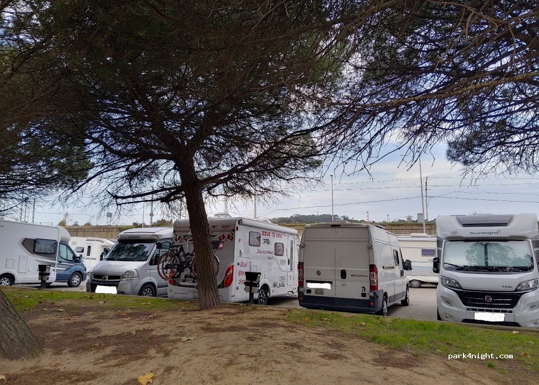 Área de Autocaravanas El Arbeyal — foto 5