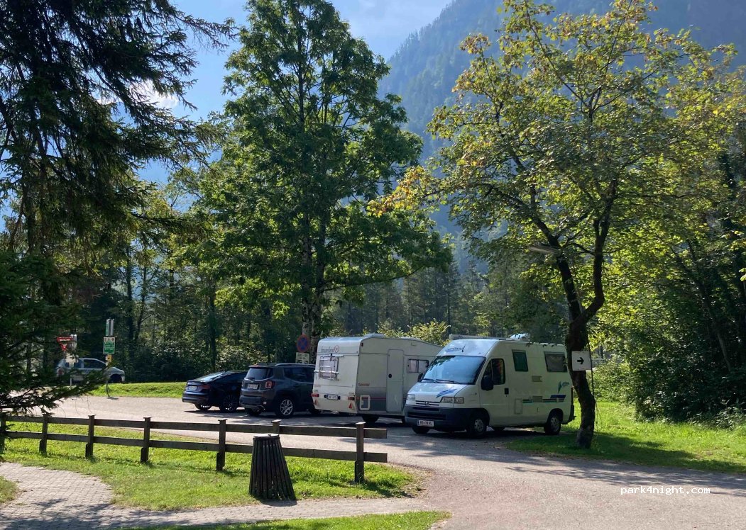 (4831) Obertraun - 261 Obertraun, Hallstättersee Landesstrasse — foto