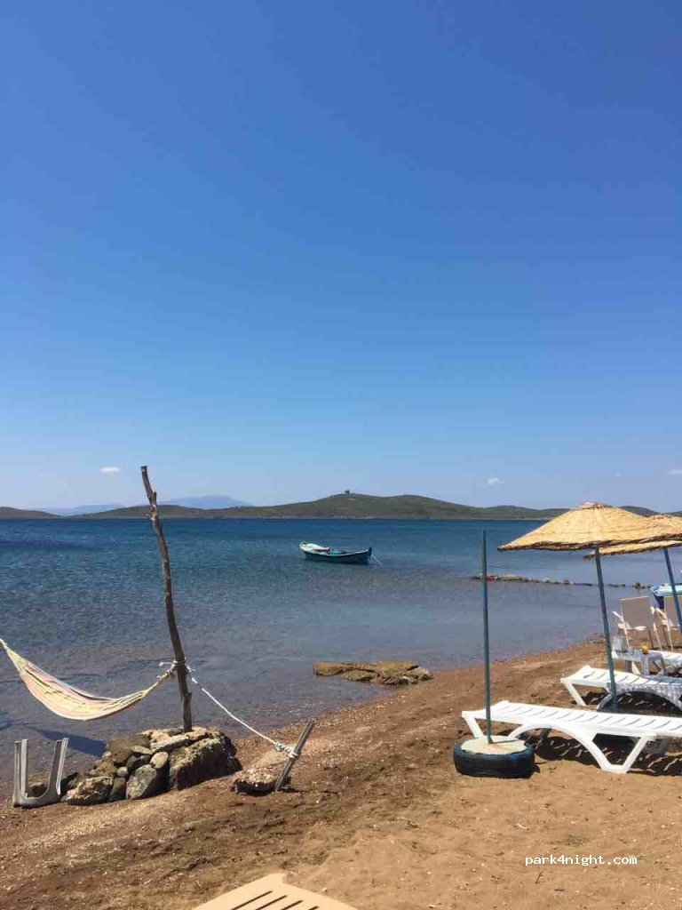 (10405) Ayvalık/Balıkesir - Unnamed Road — foto