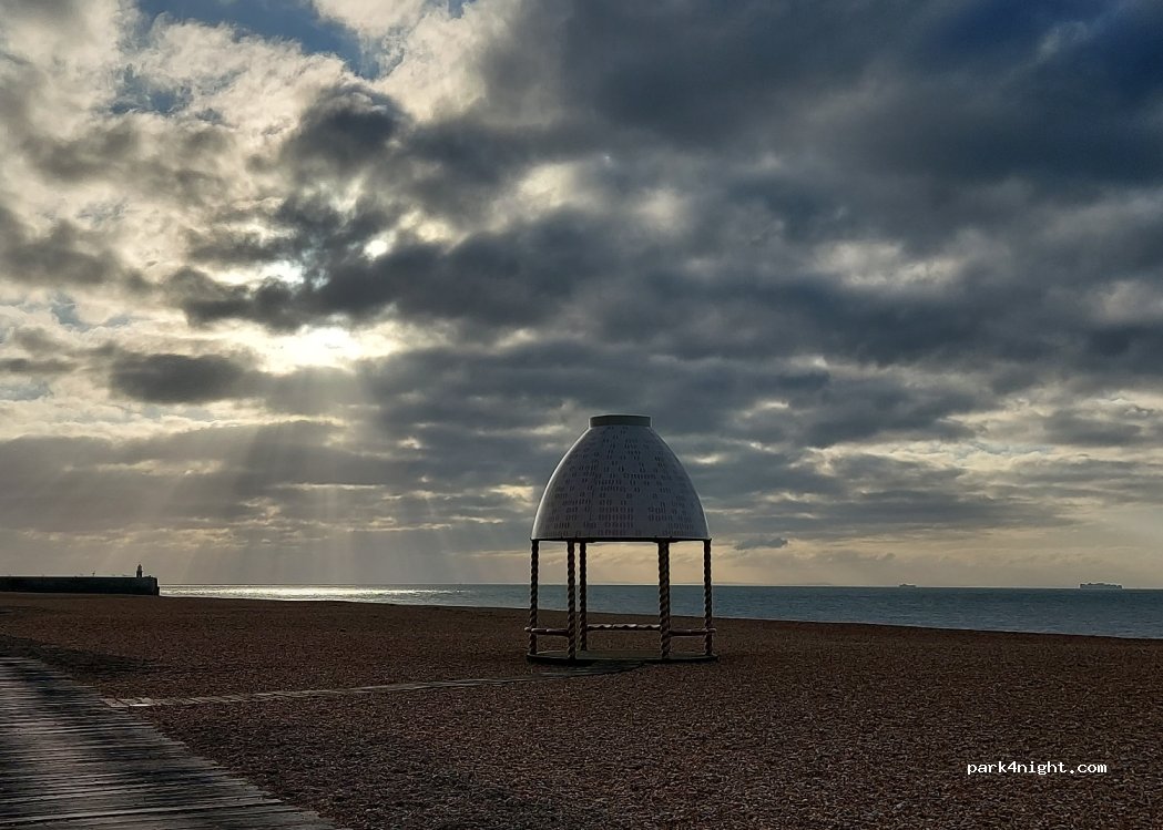 (CT20 1PS) Folkestone - 3 Marine Crescent — foto