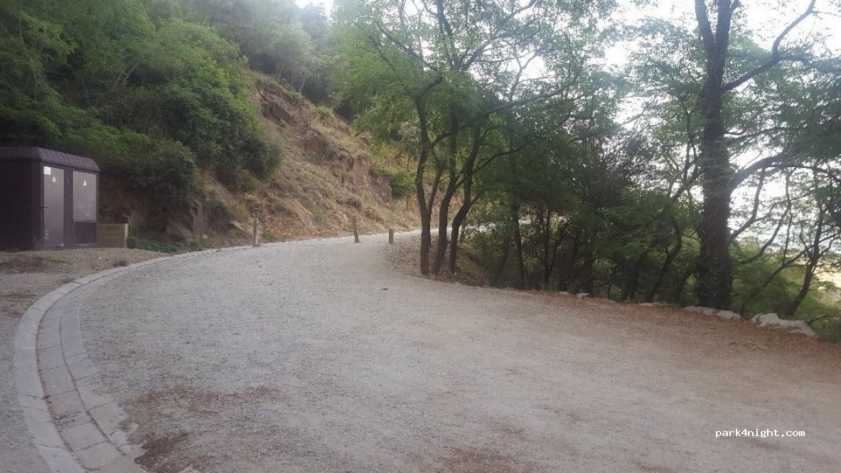 (08035) Barcelona - 230I Carretera de l' Arrabassada — foto