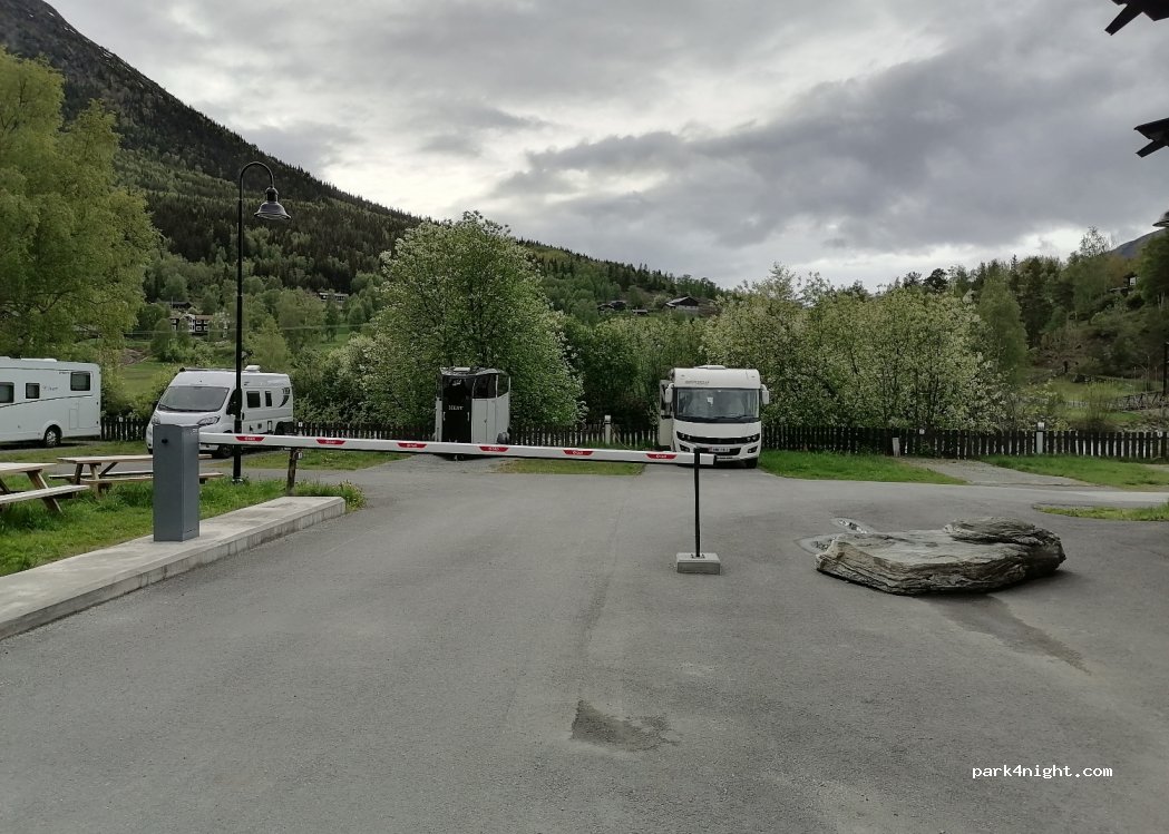 Lom Camping — foto