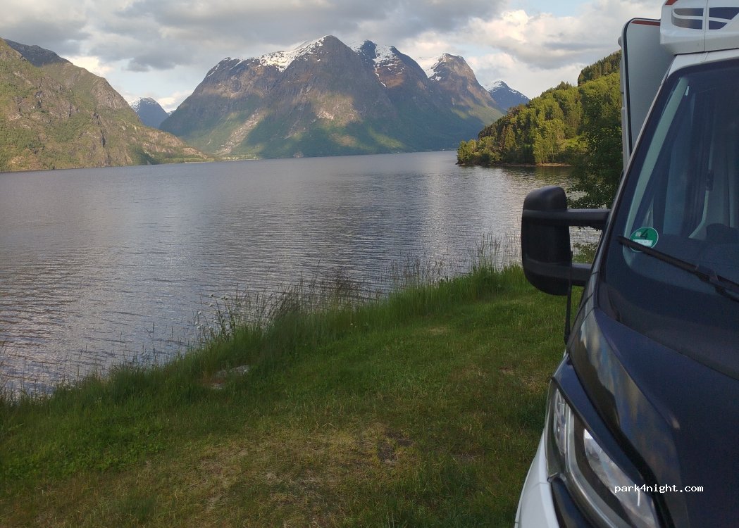 (6799) Oppstryn - 4 Riksveg 15 — foto 5
