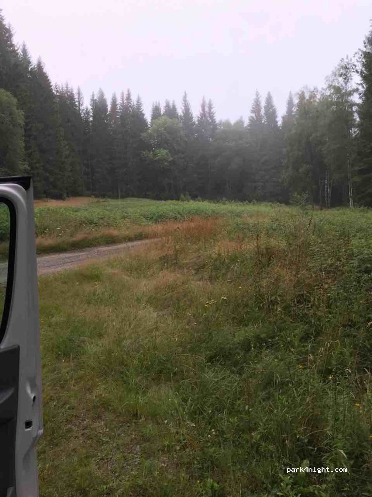 (511 42) Kinnahult - Unnamed Road — foto