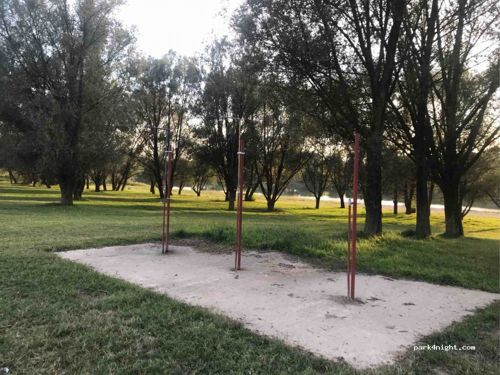 Public River Beach — foto