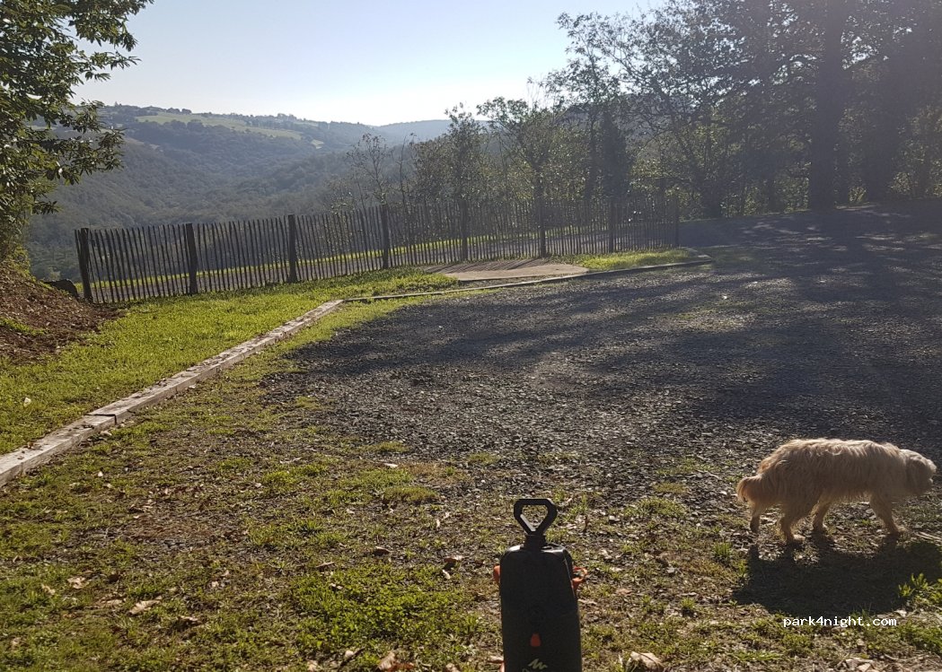 (24160) Génis - Le Pervendoux — foto 2